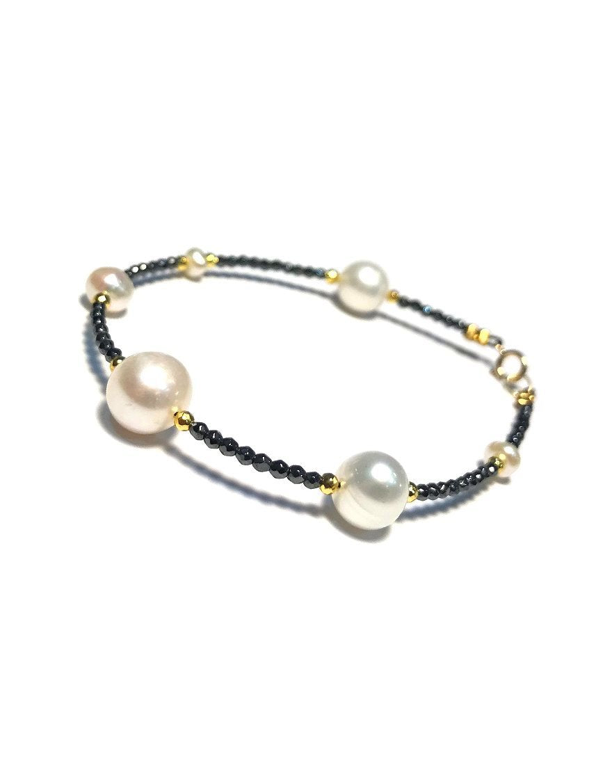 GOLD BRACELET WITH PEARLS (31655)