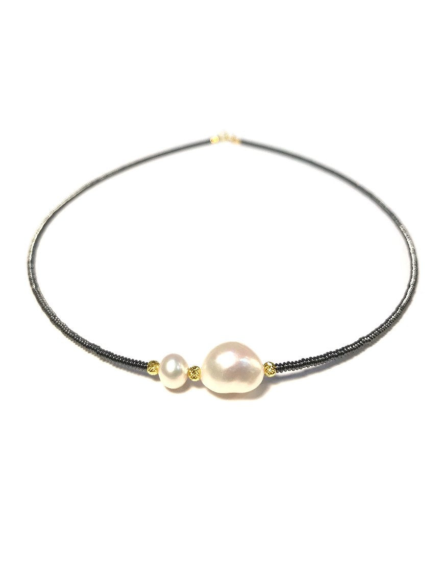 GOLD NECKLACE WITH PEARLS (31751)