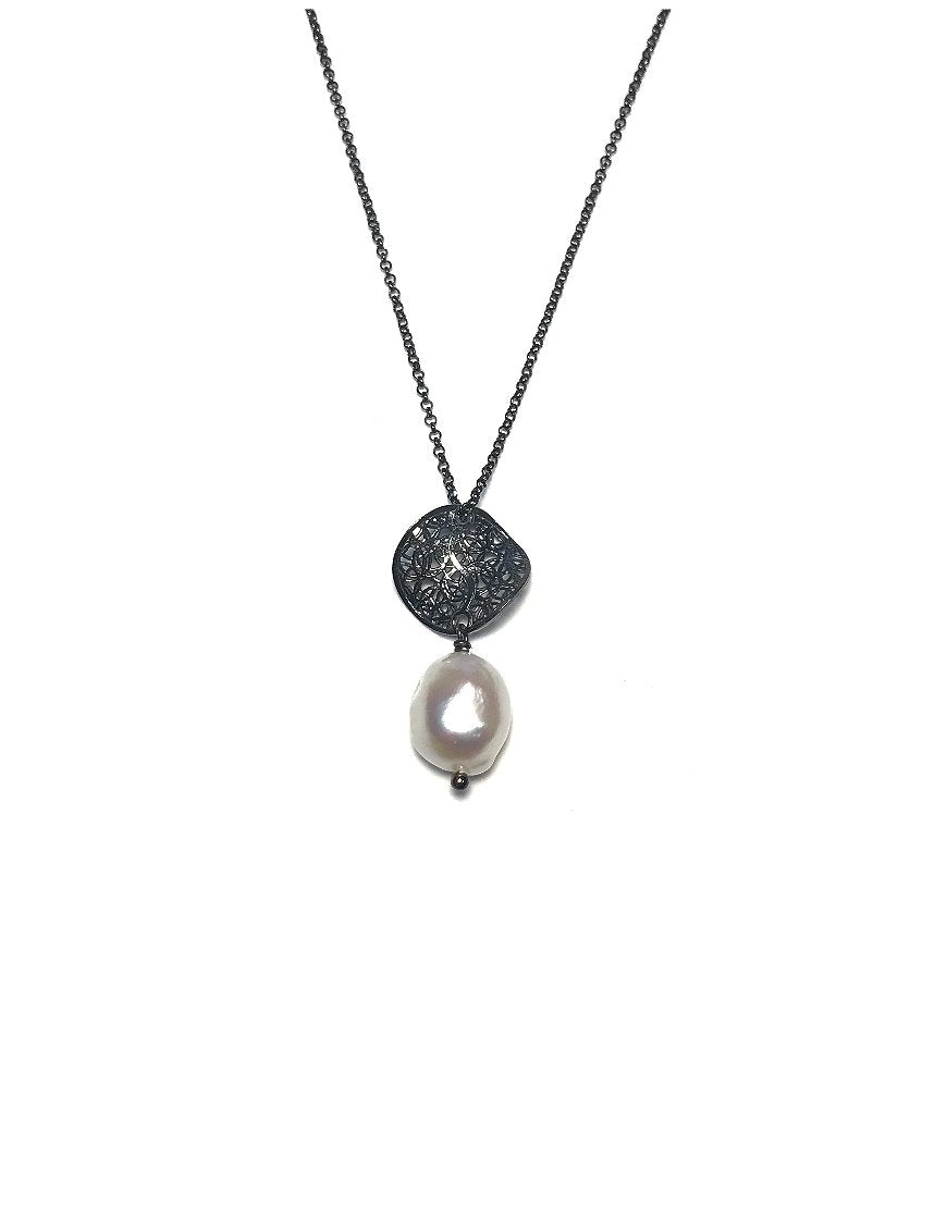 PEARL NECKLACE (31557)