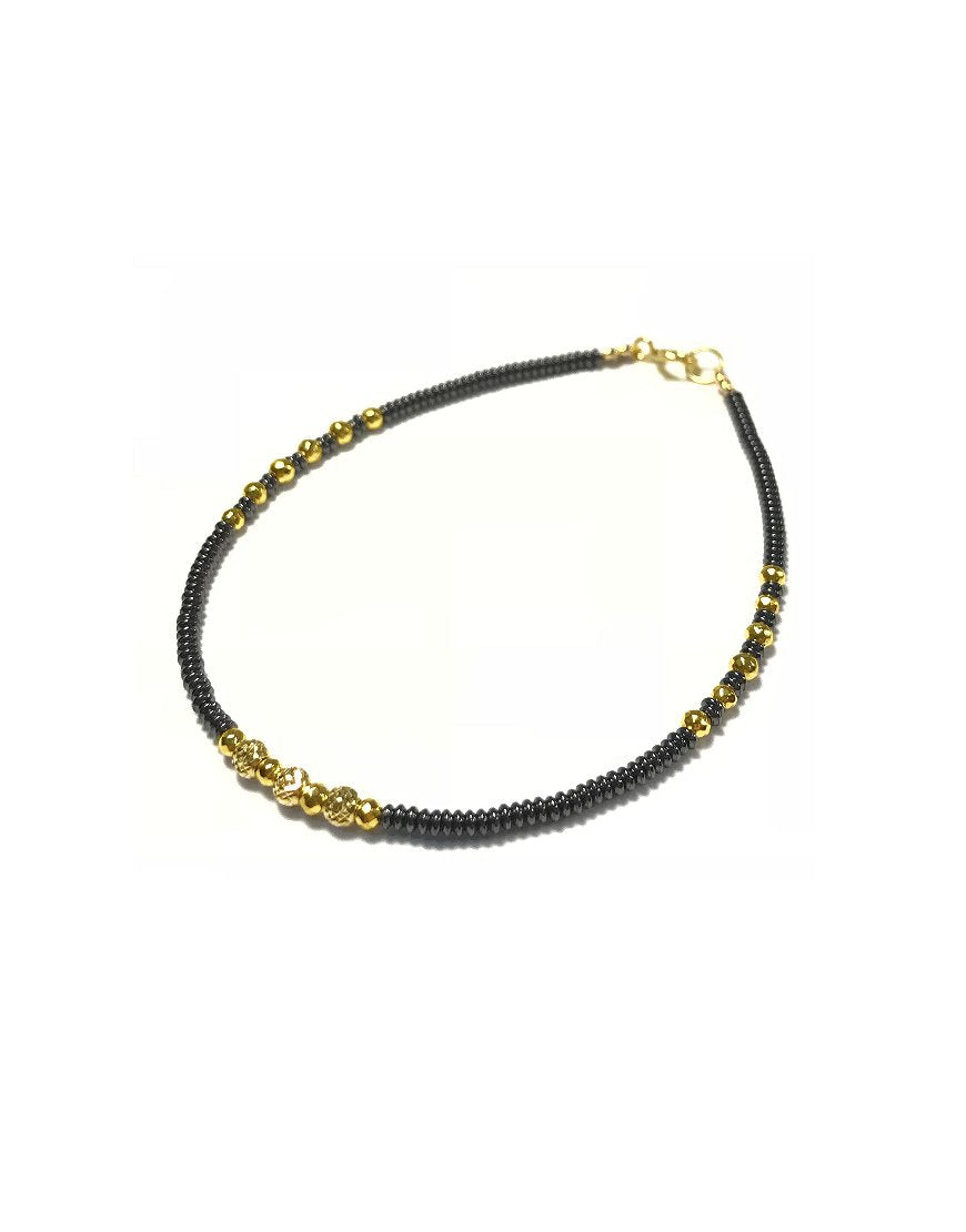 GOLD BRACELET WITH HEMATITES (31745)