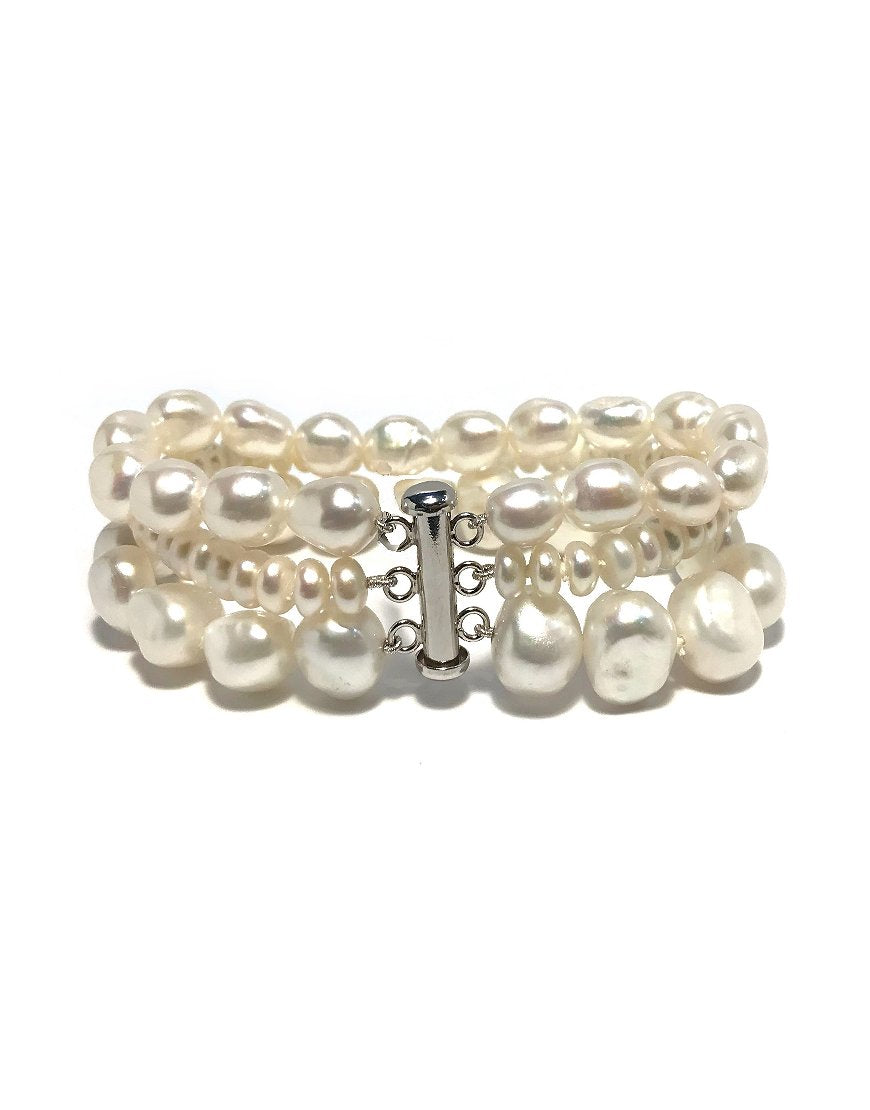 THREE-STRAND PEARL BRACELET (33109)